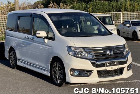 2014 Honda / Step Wagon Stock No. 105751