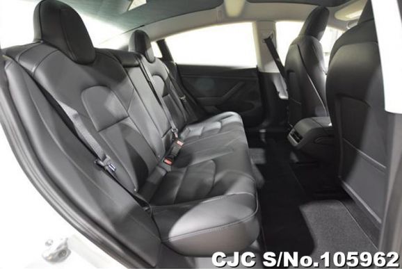 Tesla Model 3 in White for Sale Image 12