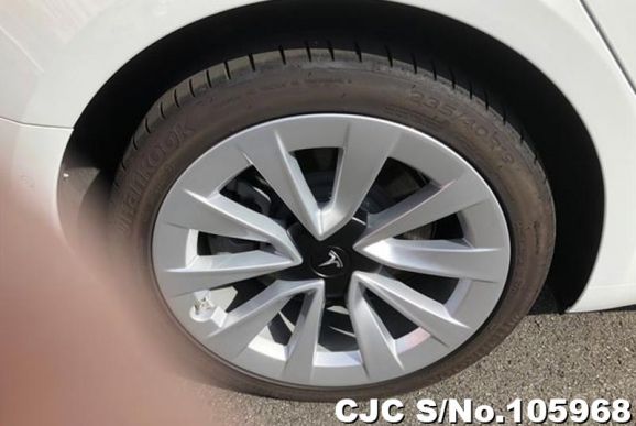 Tesla Model 3 in Pearl for Sale Image 16