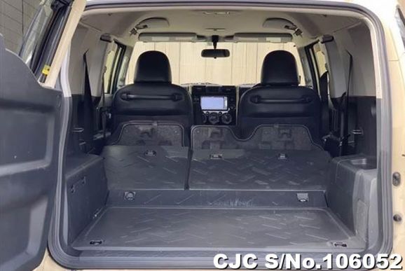 Toyota FJ Cruiser in Beige for Sale Image 5
