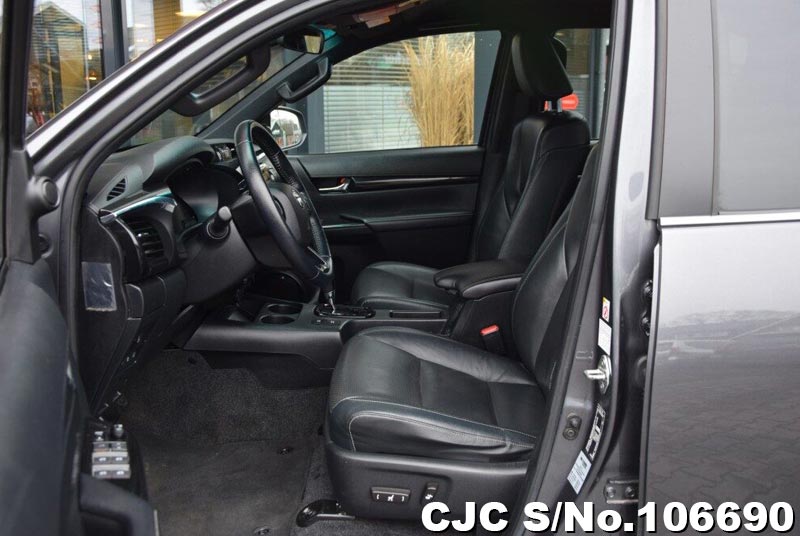 2019 Toyota / Hilux Stock No. 106690