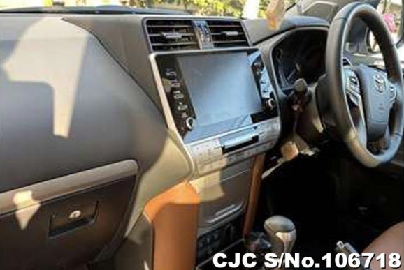 Toyota Land Cruiser Prado in Pearl for Sale Image 6