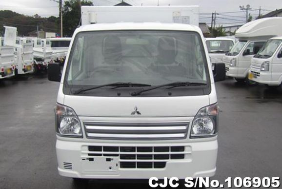 Mitsubishi Minicab in White for Sale Image 4