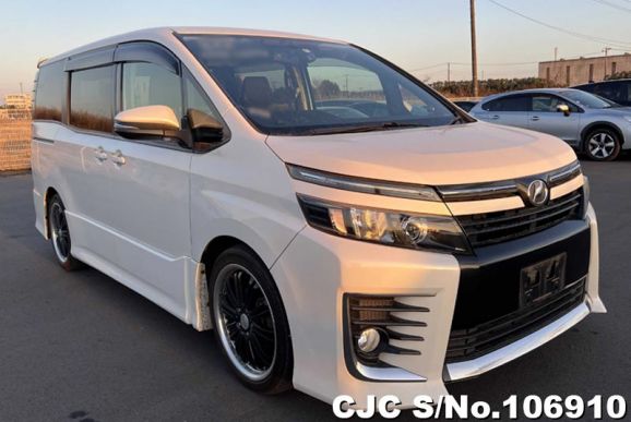 2014 Toyota / Voxy Stock No. 106910