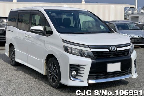2014 Toyota / Voxy Stock No. 106991