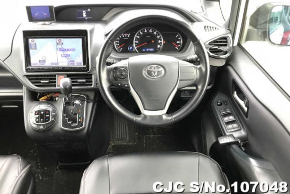 2014 Toyota Noah White for sale | Stock No. 107048 | Japanese Used