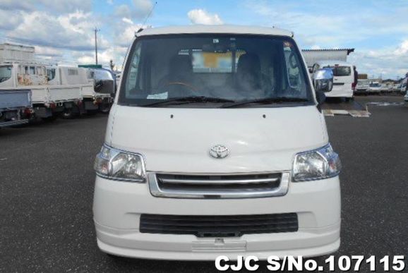 Toyota Liteace in White for Sale Image 2