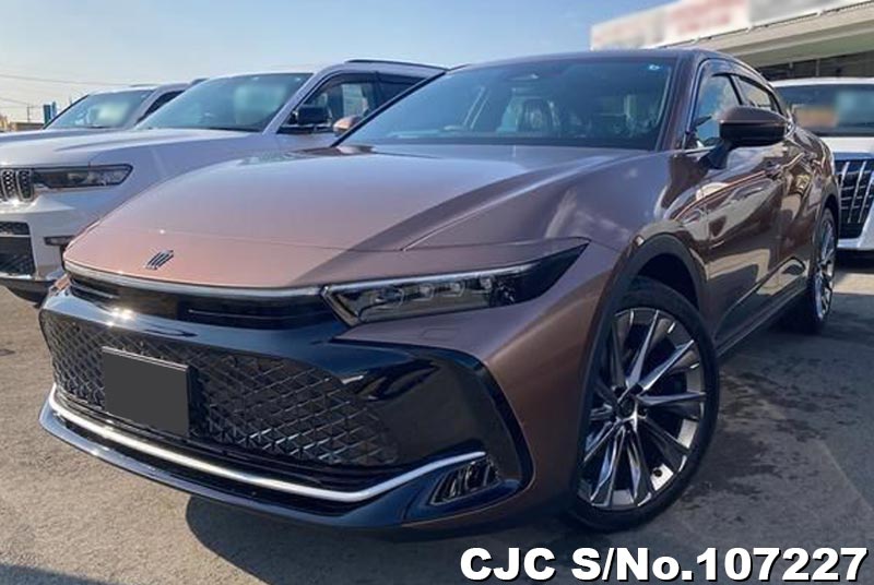 Toyota / Crown Crossover 2022