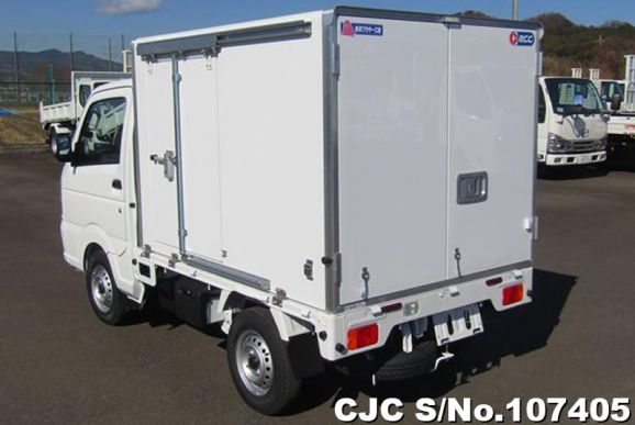 Nissan Clipper in White for Sale Image 2