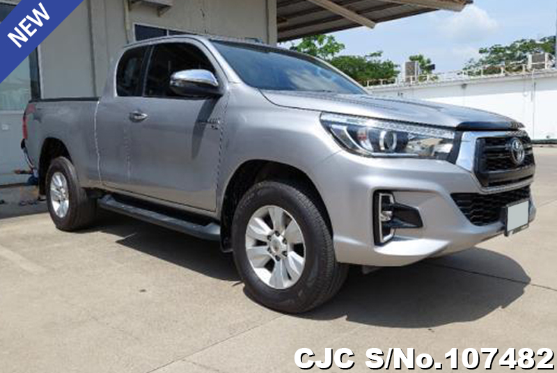 2014 Toyota Hilux Gray for sale Stock No. 107482 Japanese Used Cars
