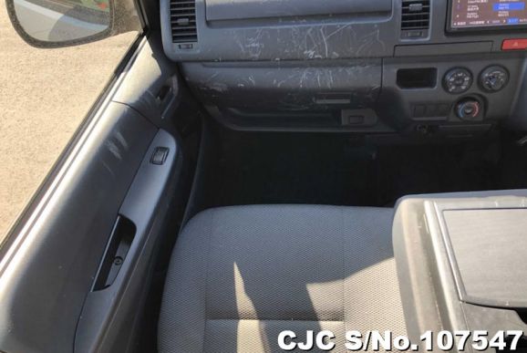 Toyota Hiace in Silver for Sale Image 9