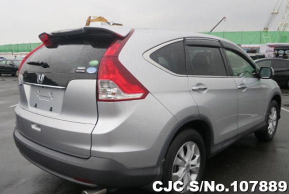 Honda CRV in Silver for Sale Image 2
