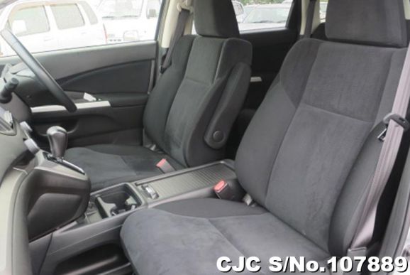 Honda CRV in Silver for Sale Image 10