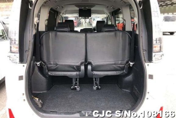 Toyota Voxy in white for Sale Image 4
