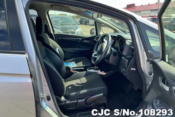 Honda Fit in Silver for Sale Image 6
