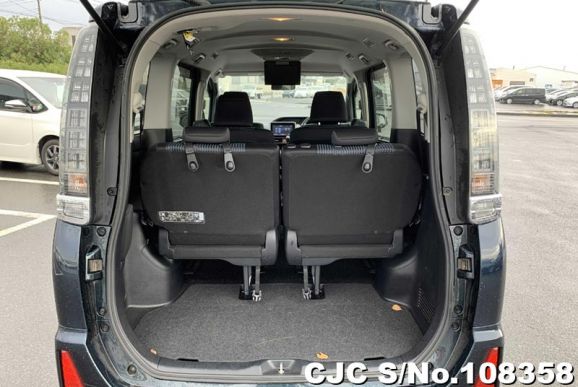 Toyota Voxy in Black for Sale Image 6