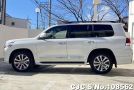 Toyota Land Cruiser in Pearl for Sale Image 7
