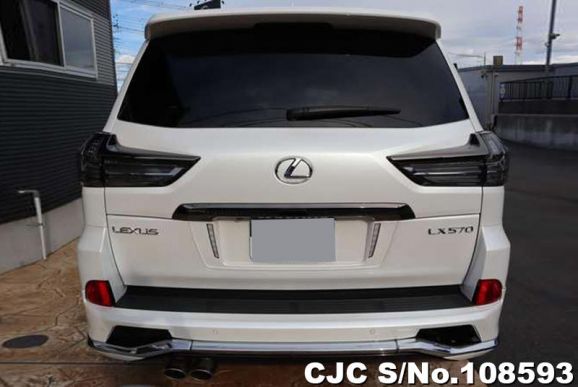 Lexus LX 570 in Pearl for Sale Image 5