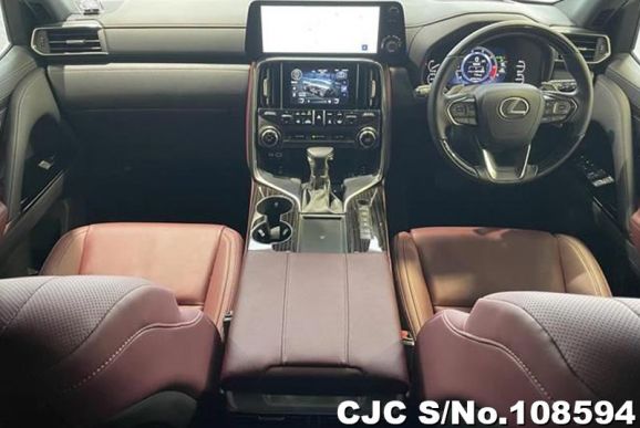 Lexus LX 600 in Pearl for Sale Image 2