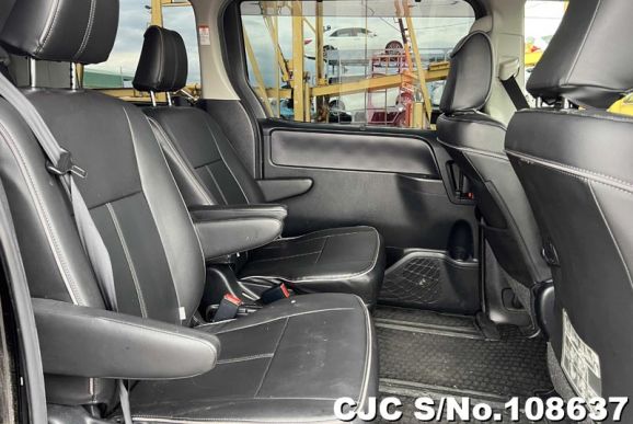 Toyota Voxy in Black for Sale Image 10