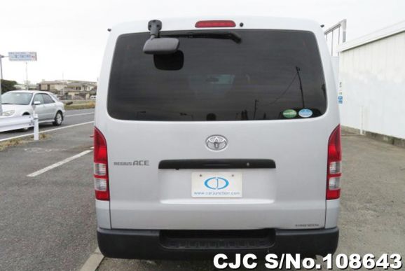 Toyota Hiace in Silver for Sale Image 4