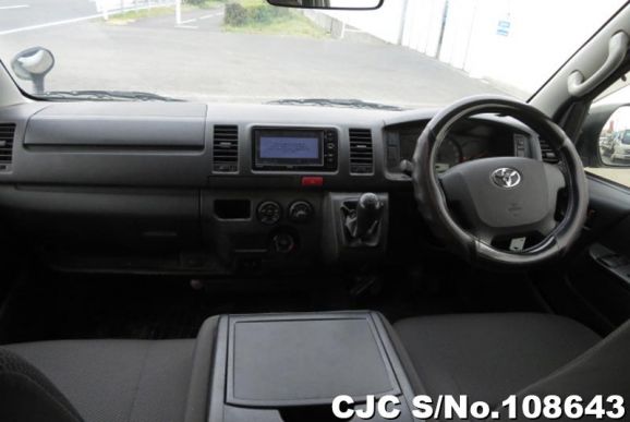 Toyota Hiace in Silver for Sale Image 9