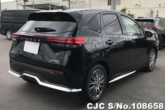 Nissan Note in Black for Sale Image 2