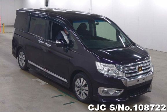 2014 Honda / Step Wagon Stock No. 108722