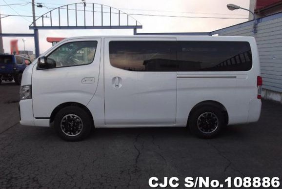 Nissan Caravan in Pearl for Sale Image 7