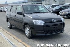 Toyota Succeed Van