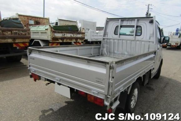 Toyota Liteace Truck in Silver for Sale Image 2