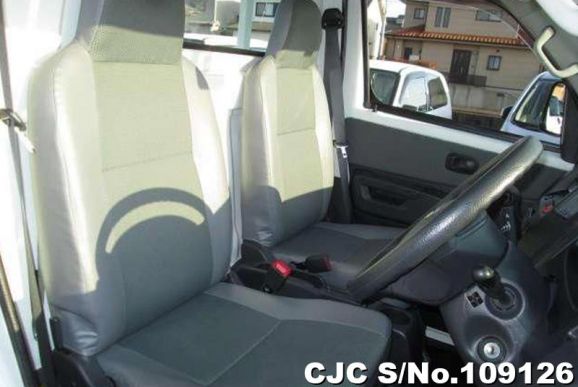 Toyota Townace in White for Sale Image 9