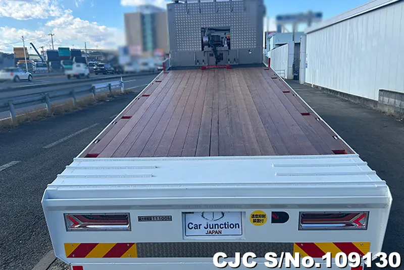 2004 Nissan / UD Stock No. 109130