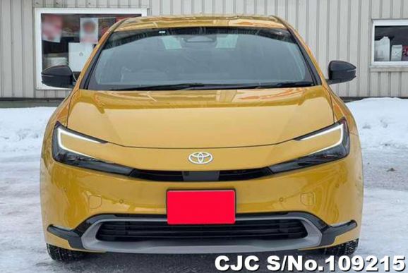 Toyota Prius in Yellow for Sale Image 2