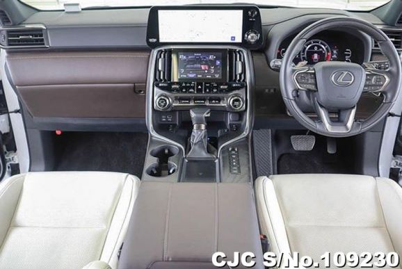 Lexus LX 600 in Pearl for Sale Image 8