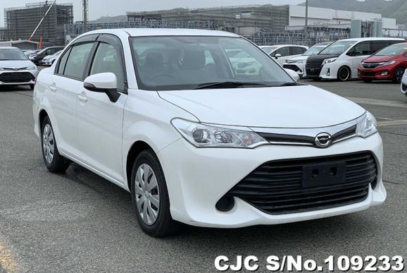 2017 Toyota / Corolla Axio Stock No. 109233
