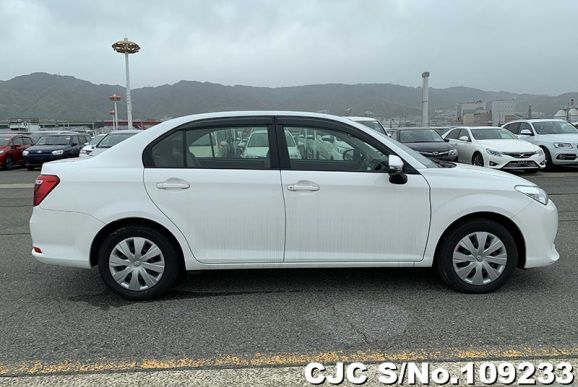 2017 Toyota Corolla Axio White for sale | Stock No. 109233