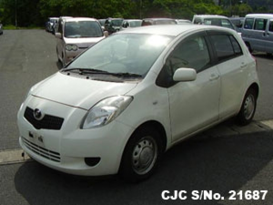 2006 Toyota Vitz White for sale | Stock No. 21687 | Japanese Used Cars  Exporter