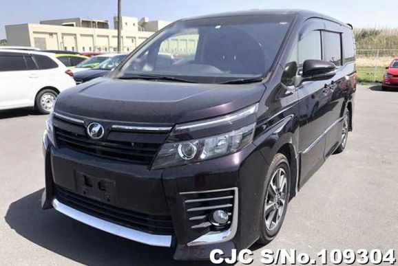 Toyota Voxy in purple for Sale Image 3