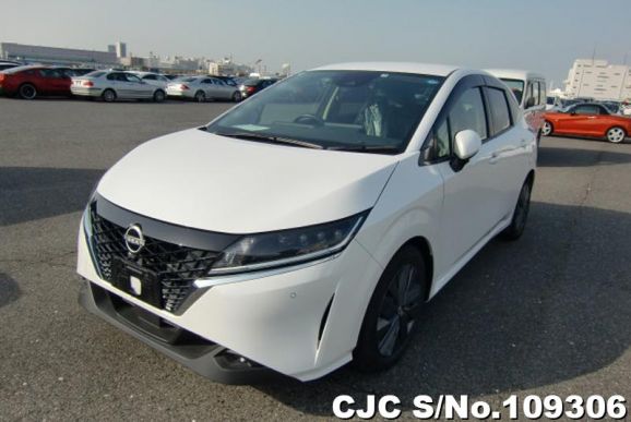 Nissan Note in PEARL for Sale Image 3