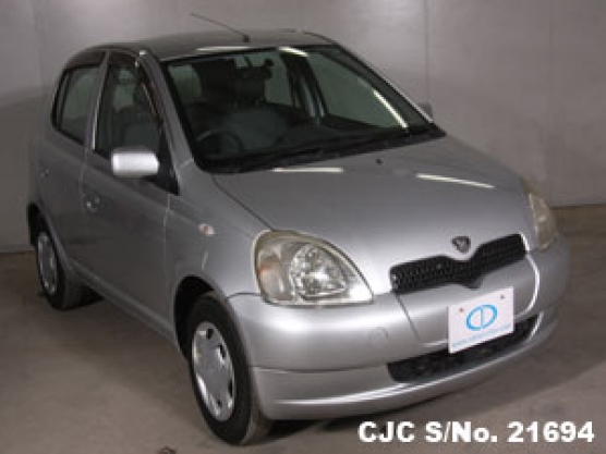 1999 Toyota / Vitz Stock No. 21694