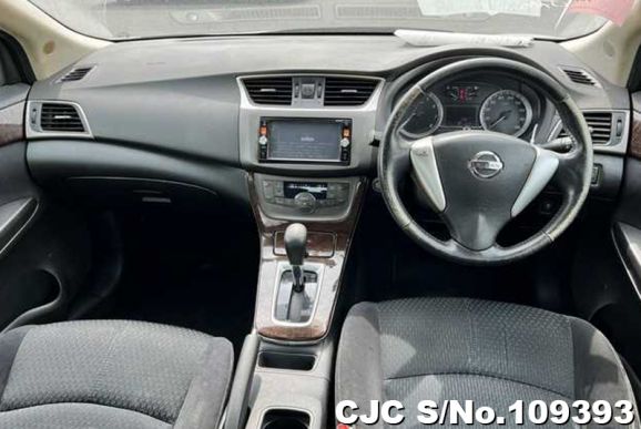 Nissan Bluebird Sylphy in Silver for Sale Image 7