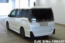 Toyota Voxy in Pearl for Sale Image 1