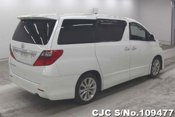 Toyota Alphard in Pearl for Sale Image 2