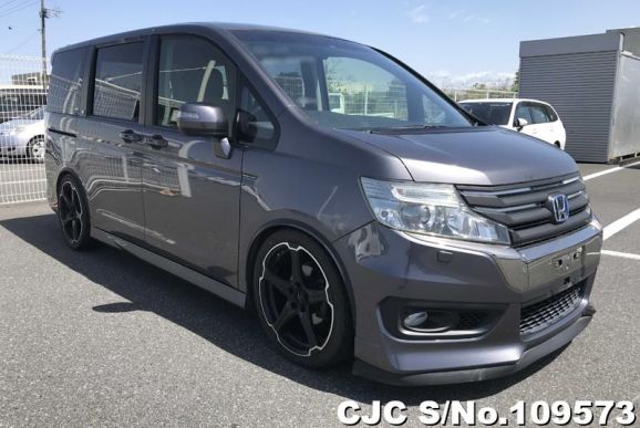 2014 Honda / Step Wagon Stock No. 109573