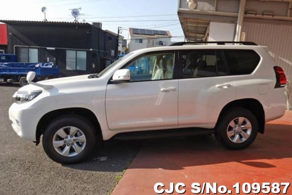 Toyota Land Cruiser Prado in Pearl for Sale Image 7