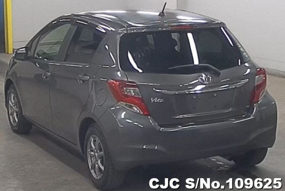 Toyota Vitz in Gray for Sale Image 1