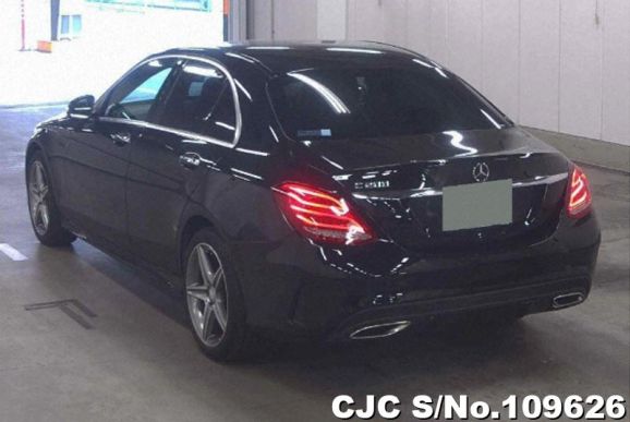 Mercedes Benz C Class in Black for Sale Image 1