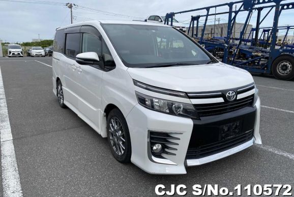 2014 Toyota / Voxy Stock No. 110572