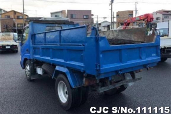 Hino Dutro in Blue for Sale Image 2